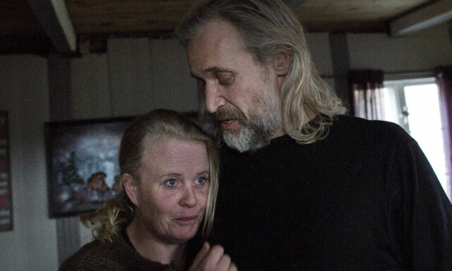 Fra en gård langt inne i den trønderske fjellheimen sprer Bjørn Inge (46) og Siw Hege (42) propaganda om barnevern og norske myndigheter